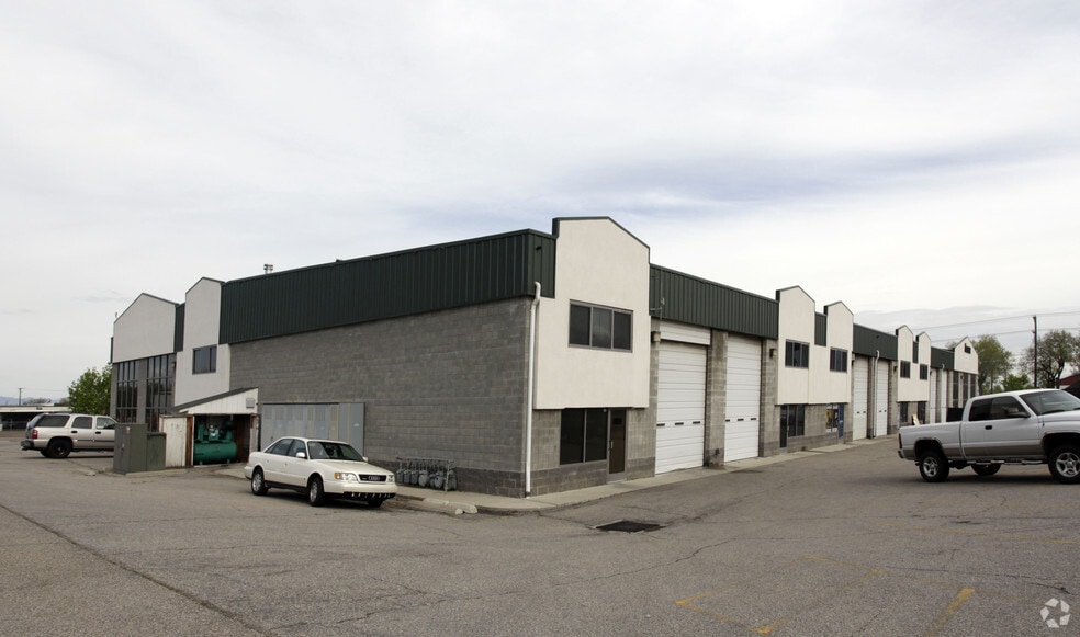 More Photos Of 2590-2600 Industrial Dr, Ogden Warehouse For Lease