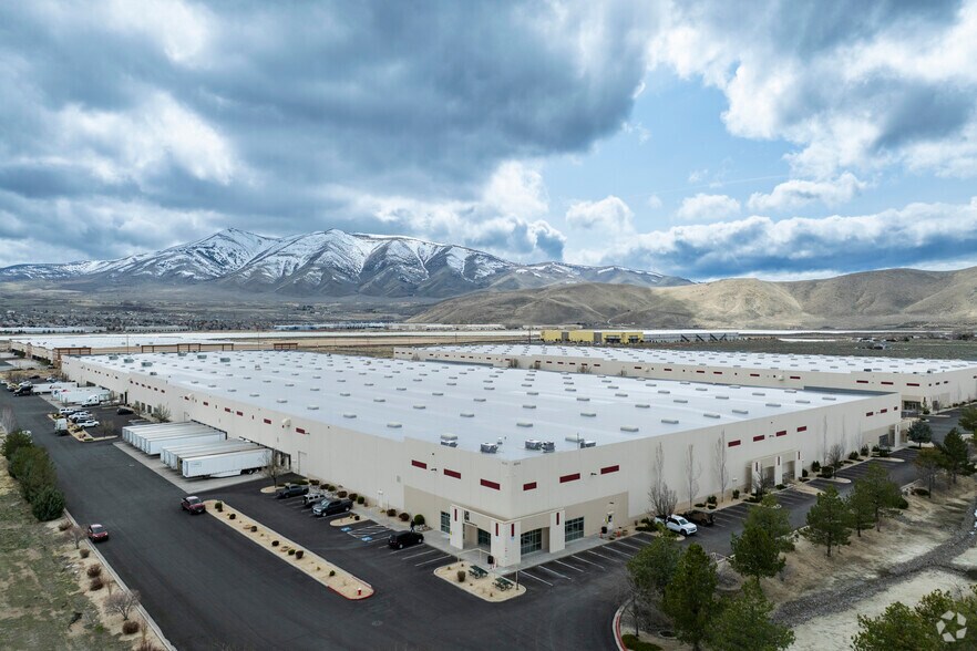 More Photos Of 6650 Echo Ave, Reno Distribution For Lease