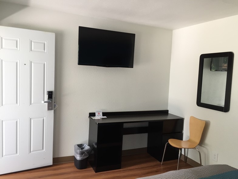 More Photos Of 533 N Marquette Rd, Prairie Du Chien Hotel For Sale