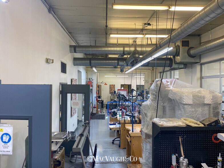 More Photos Of 904 S Alta Vista Ave, Monrovia Manufacturing For Lease