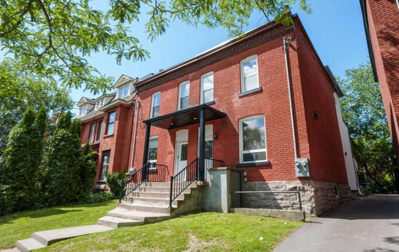 Primary Photo Of 424 Nelson St, Ottawa Apartments For Sale