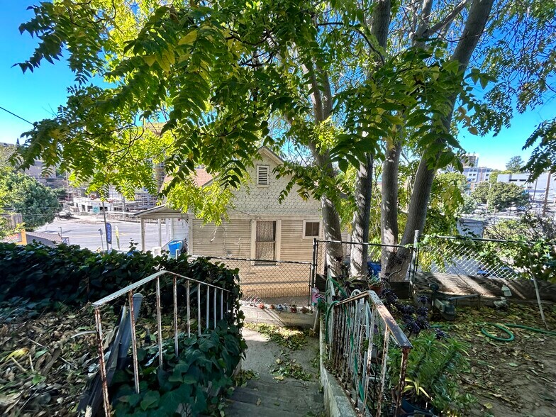 More Photos Of , Los Angeles Specialty For Sale