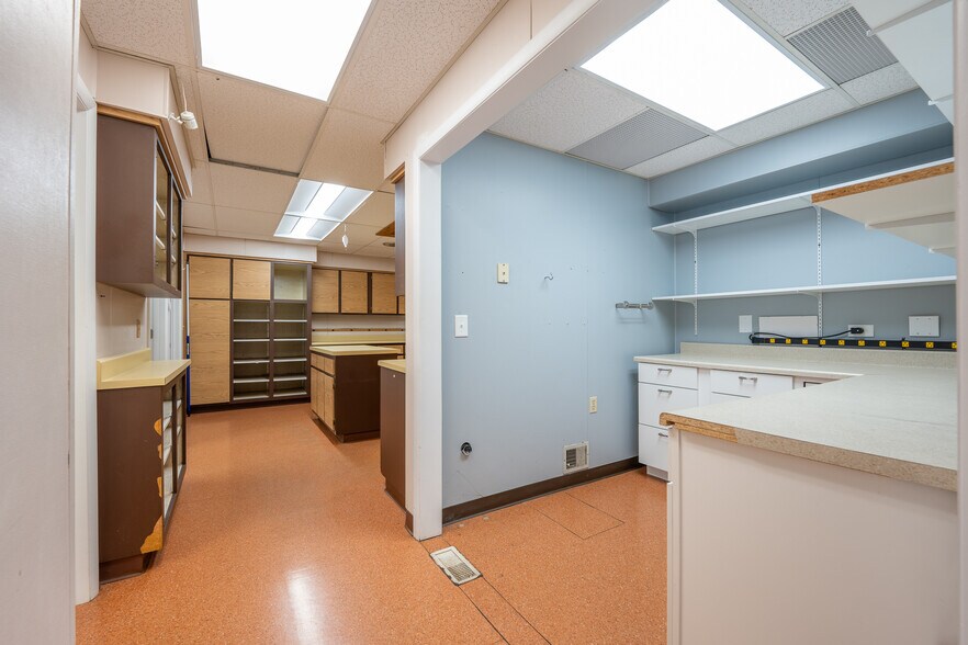 More Photos Of 5767 PA-981 Hwy, Latrobe Medical For Sale