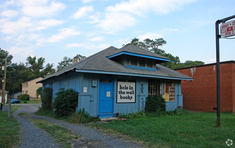 More Photos Of , Falls Church Unknown For Sale