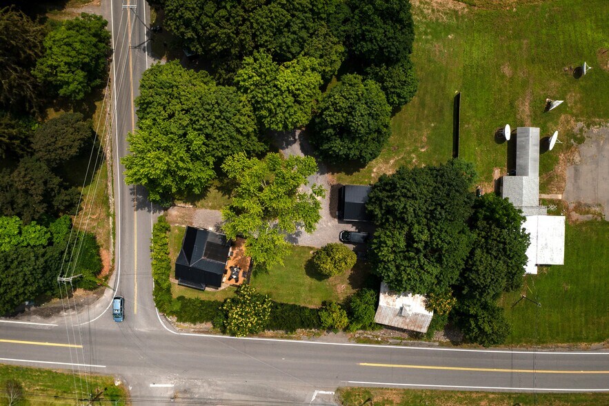 More Photos Of 5628 S 3rd St, Hudson Specialty For Sale