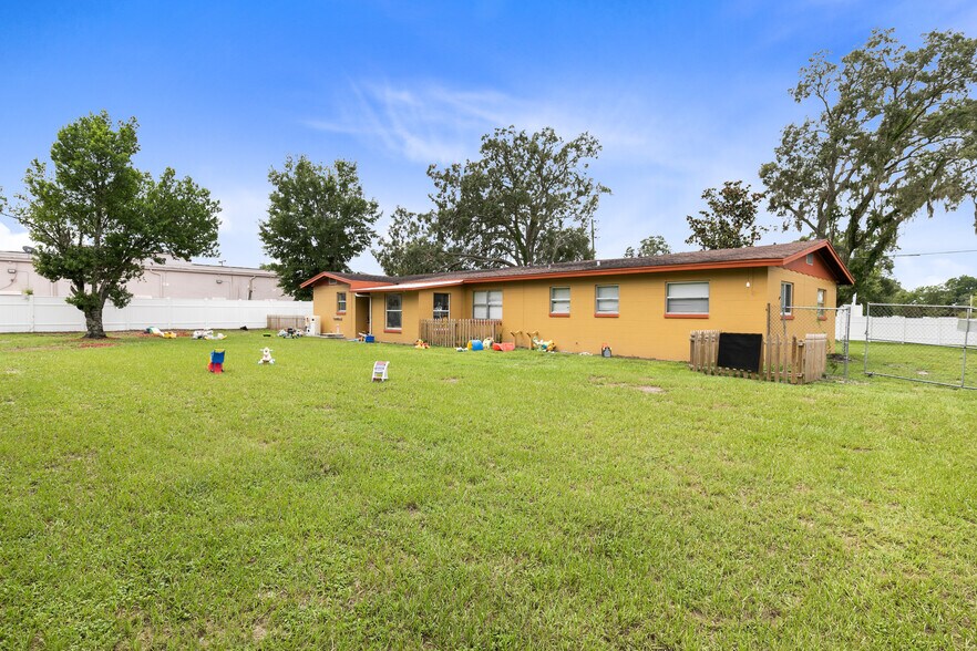 More Photos Of 4607 N Pine Hills Rd, Orlando Office Residential For Sale