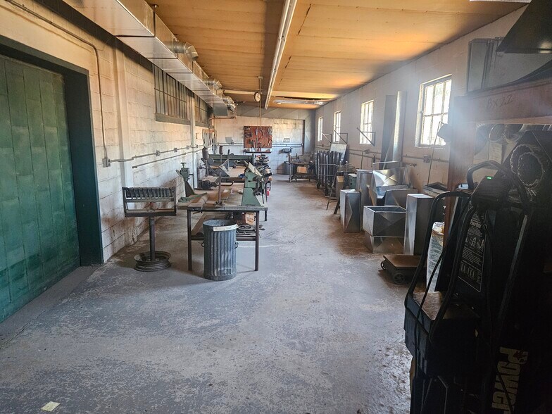 More Photos Of 173 Water St, Bridgeton Warehouse For Sale