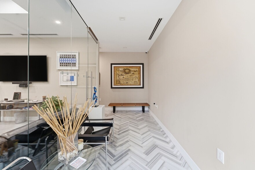 More Photos Of 45 Valencia Ave, Coral Gables Office For Sale