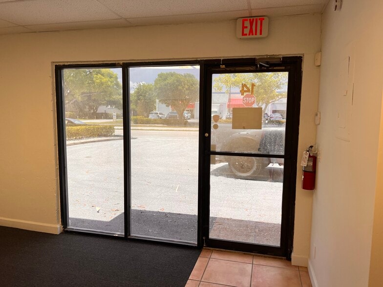 More Photos Of 3010 SW 14th Pl, Boynton Beach Flex For Sale