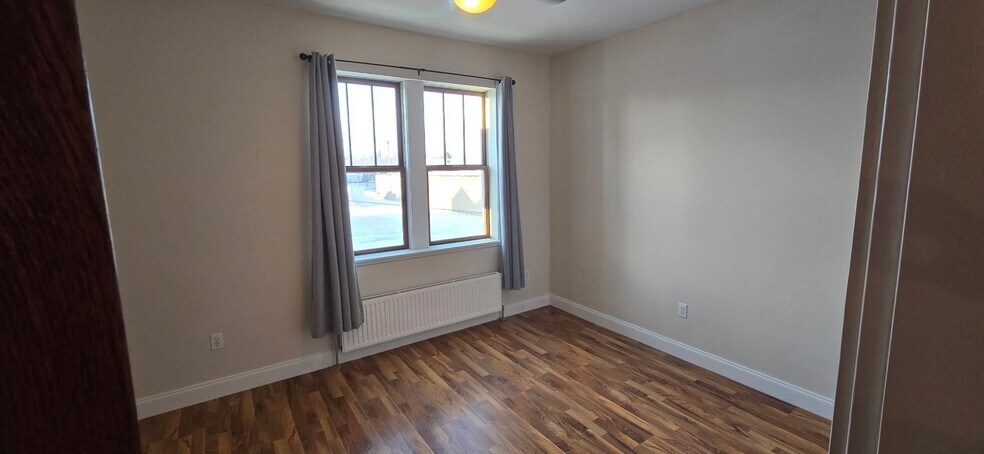 More Photos Of 3 Main St SE, Bowbells Specialty For Sale