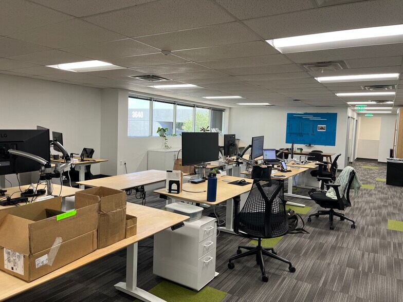 More Photos Of 3650 E Wier Ave, Phoenix Warehouse For Lease