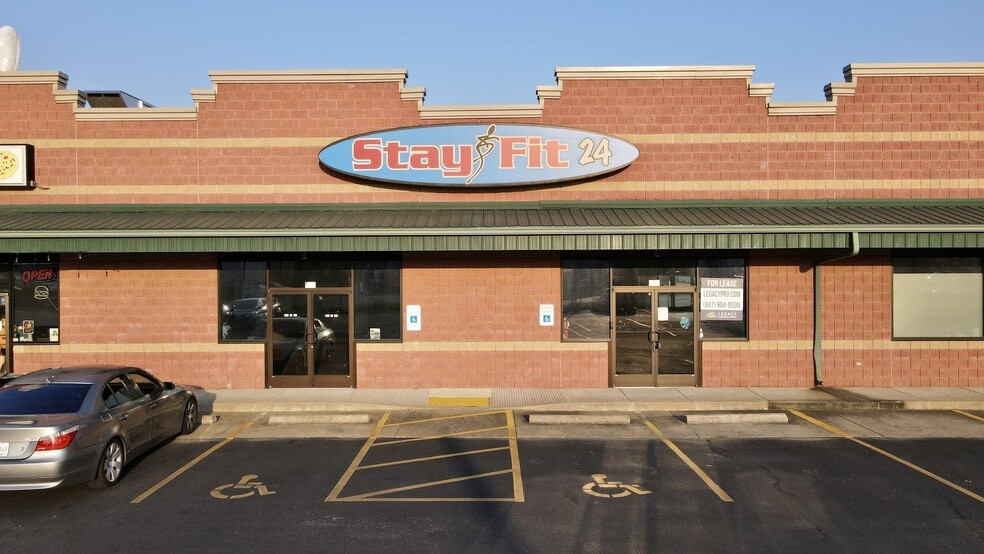 More Photos Of 500 N Green St, Henderson Freestanding For Lease