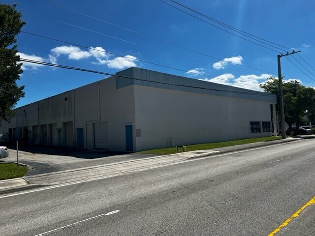 More Photos Of 5300 NW 12th Ave, Fort Lauderdale Warehouse For Lease