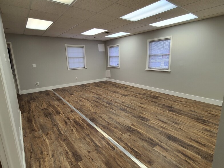 More Photos Of 4859 Dover Center Rd, North Olmsted Medical For Lease