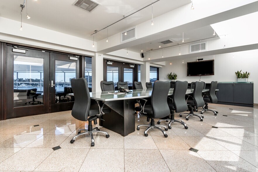 More Photos Of 2901 W Coast Hwy, Newport Beach Office For Lease