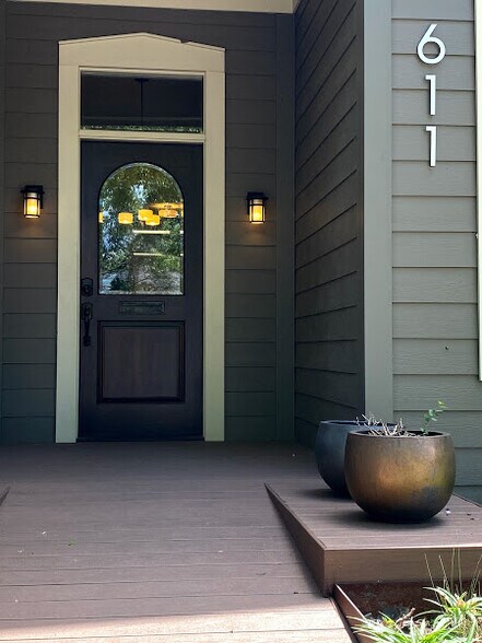 More Photos Of 611 W 14th St, Austin Office For Lease