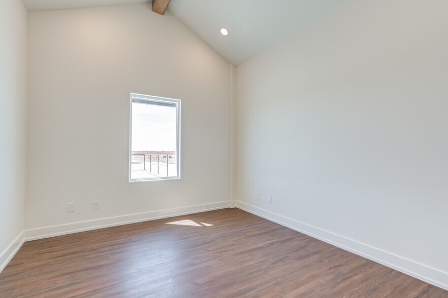 More Photos Of 3913 County Road 1350, Lubbock Industrial For Sale