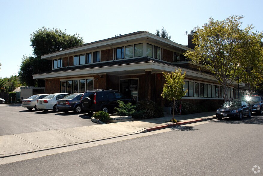 More Photos Of 1571-1577 Carob Ln, Los Altos Office For Lease