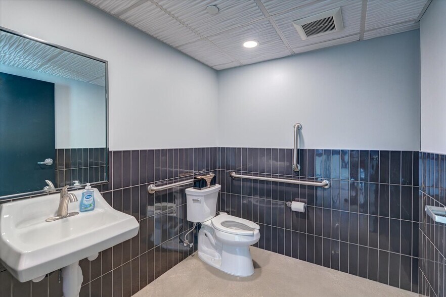 More Photos Of 644 Liberty Dr #A, Verona Warehouse For Sale