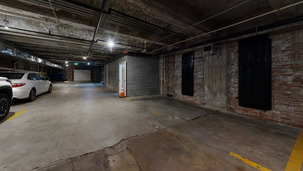 More Photos Of 311-313 W Baltimore St, Baltimore Apartments For Sale