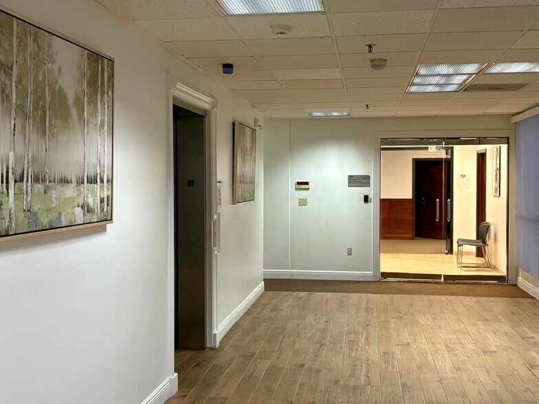 More Photos Of 7251 W Palmetto Park Rd, Boca Raton Medical For Lease