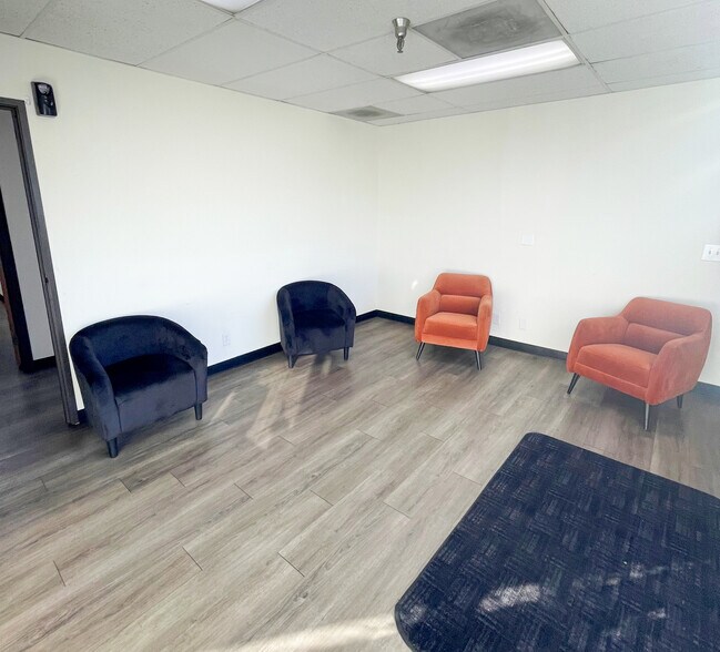 More Photos Of 3454-3464 Durahart St, Riverside Manufacturing For Lease