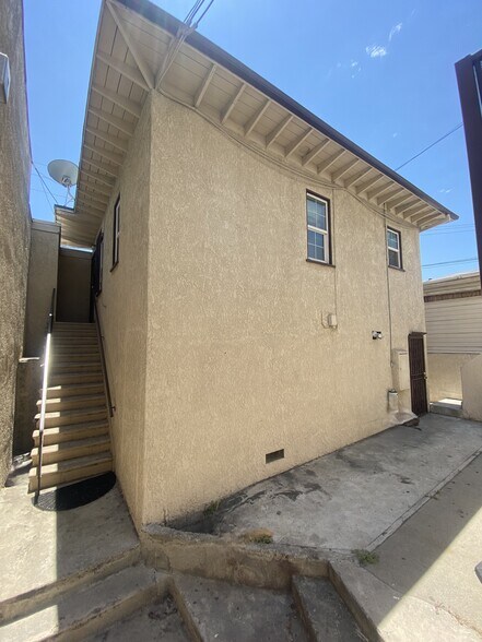 More Photos Of 2617-2619 Beverly Blvd, Montebello Loft Creative Space For Sale