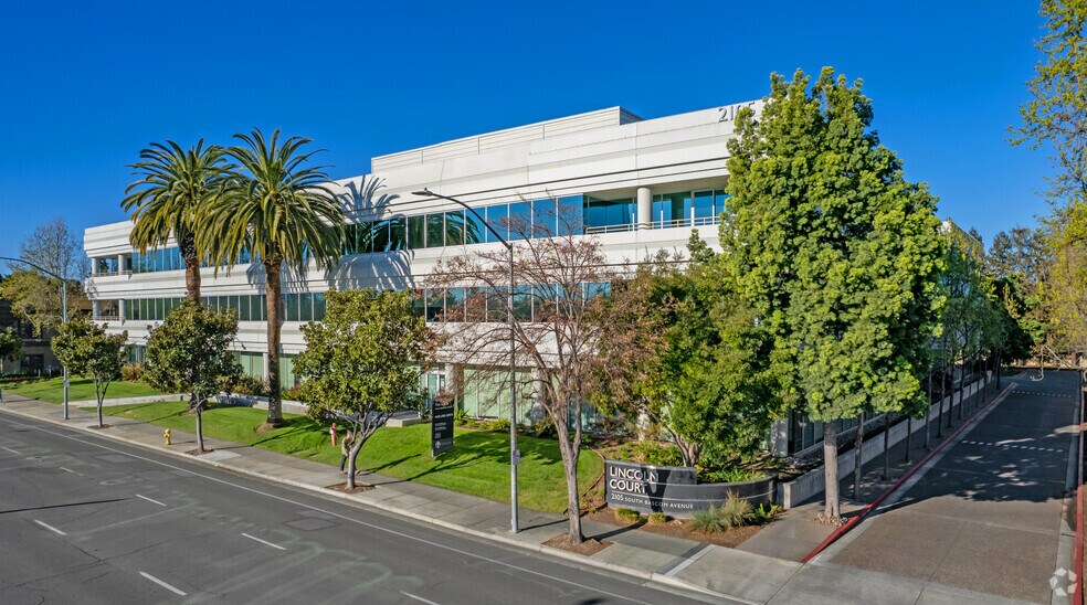 More Photos Of 2105 S Bascom Ave, Campbell Medical For Lease