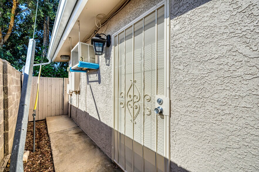 More Photos Of 1632 E Saint Louis Ave, Las Vegas Apartments For Sale