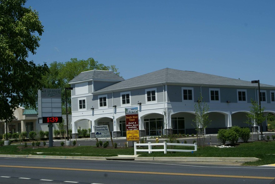 More Photos Of 20 Mayo Rd, Edgewater Storefront Retail Office For Lease