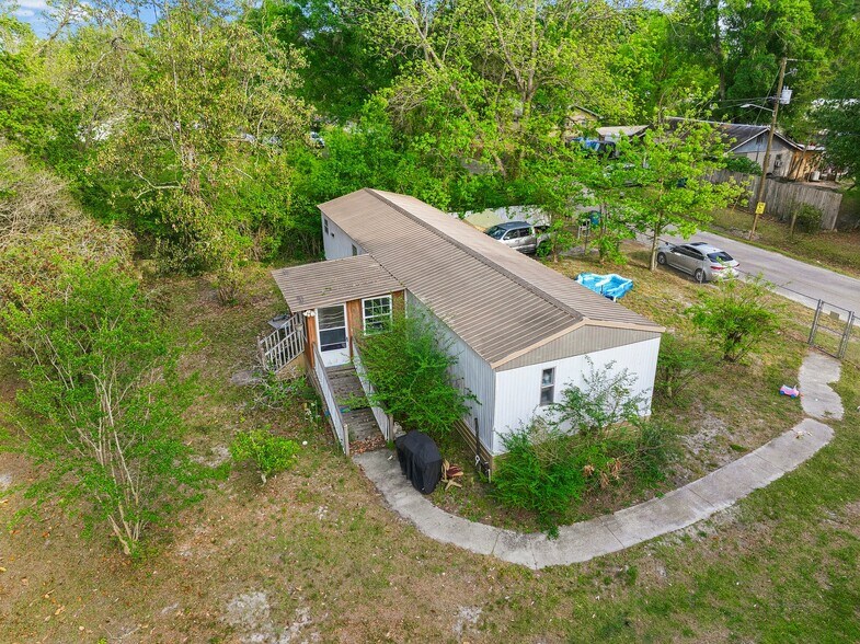 More Photos Of 209 Cannon St, Nahunta Multifamily For Sale