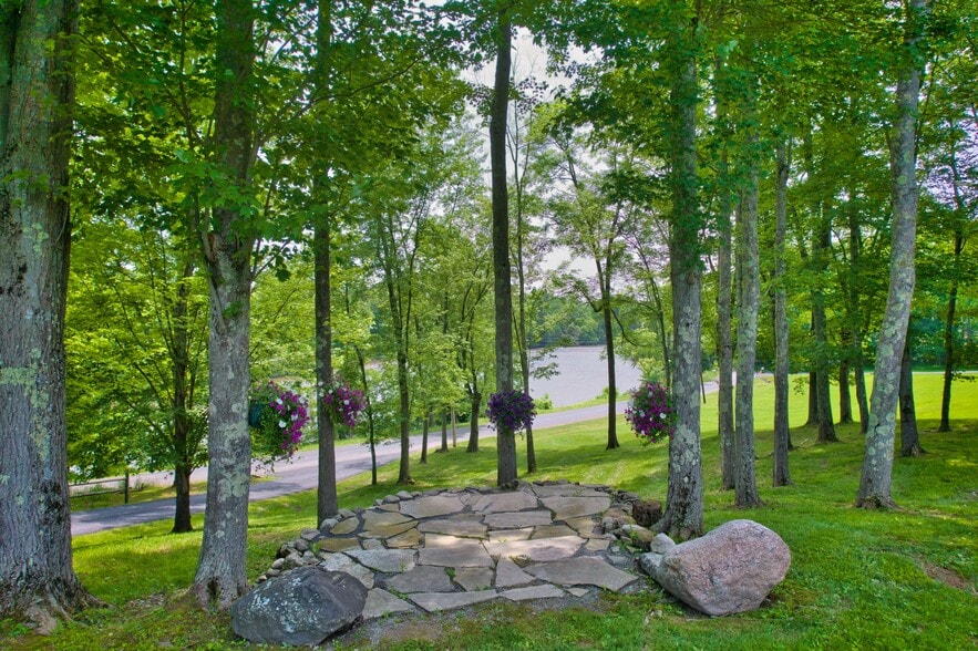 More Photos Of 69 Lippincott Rd, Wallkill Lodge Meeting Hall For Sale