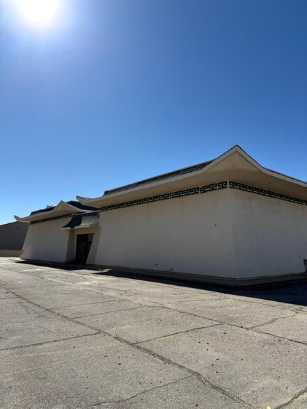More Photos Of 9101 Gateway Blvd W, El Paso Freestanding For Lease