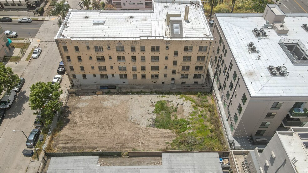 More Photos Of 933 S Gramercy Pl, Los Angeles Land For Sale