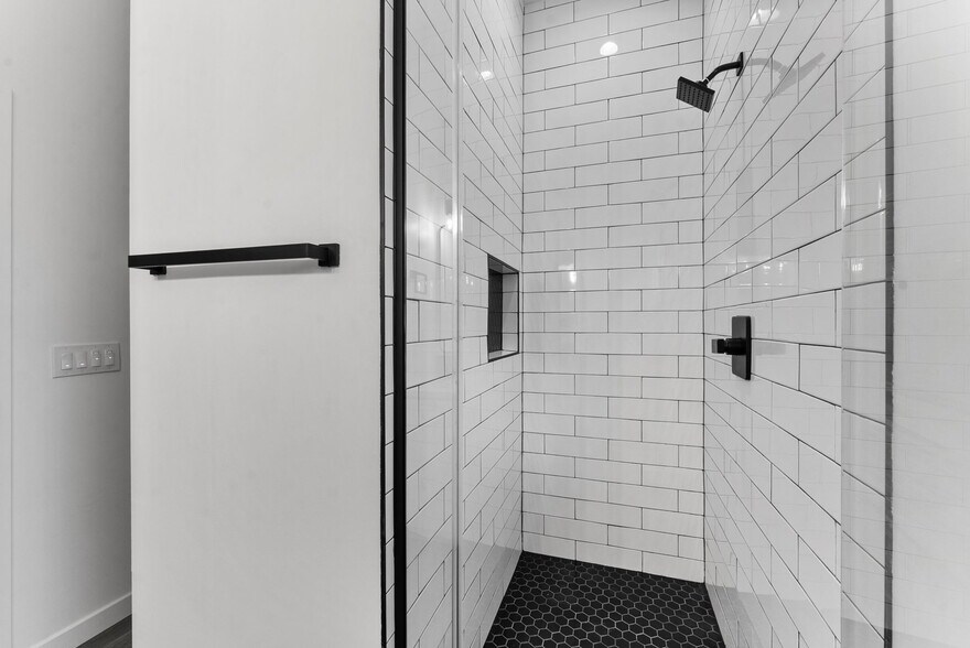 More Photos Of 8353 Ivory Coast Dr, San Diego Multifamily For Sale