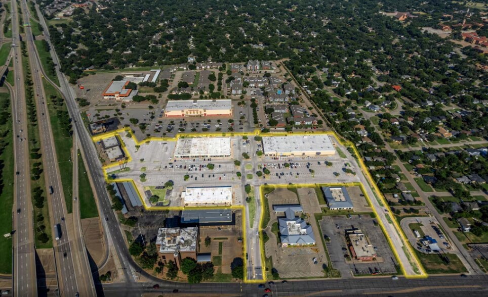 More Photos Of Kell Blvd @ Kemp Blvd, Wichita Falls Unknown For Lease