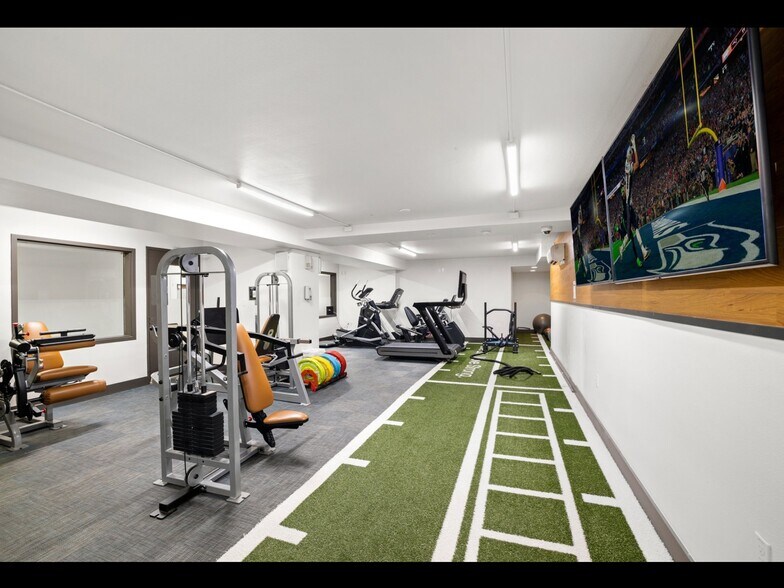 More Photos Of 1717 SW Park Ave, Portland Multifamily For Sale