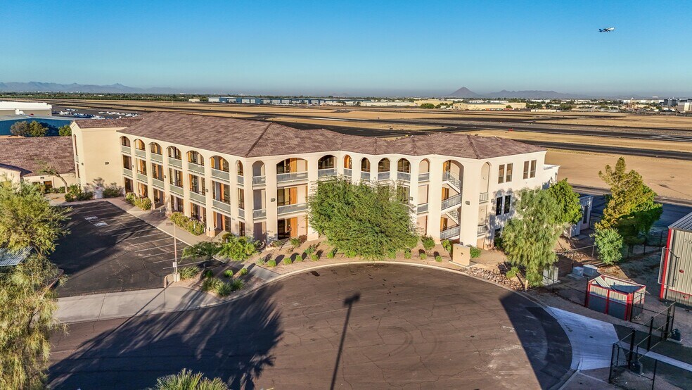 More Photos Of 2550 N Thunderbird Cir, Mesa Office For Lease