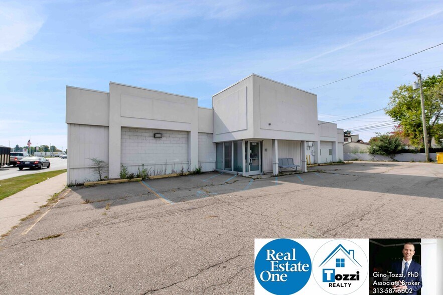 More Photos Of 27253 Van Dyke Ave, Warren Medical For Lease