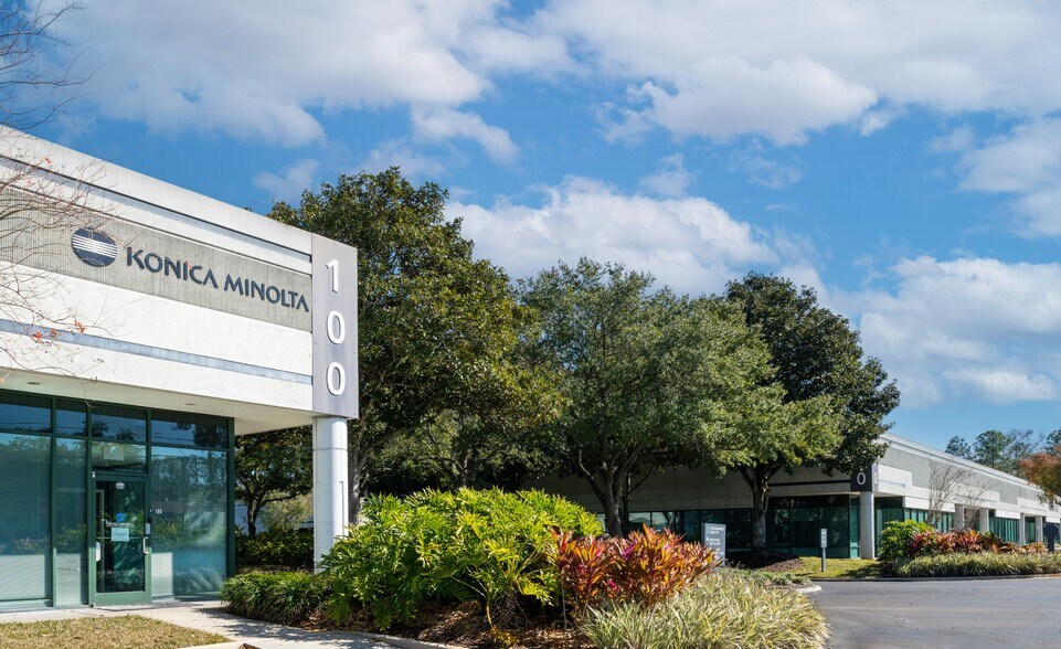 More Photos Of 9143 Philips Hwy, Jacksonville Unknown For Lease