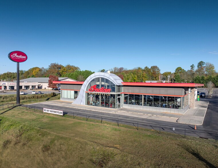 Primary Photo Of 120 Indian Walk, Lowell Freestanding For Sale