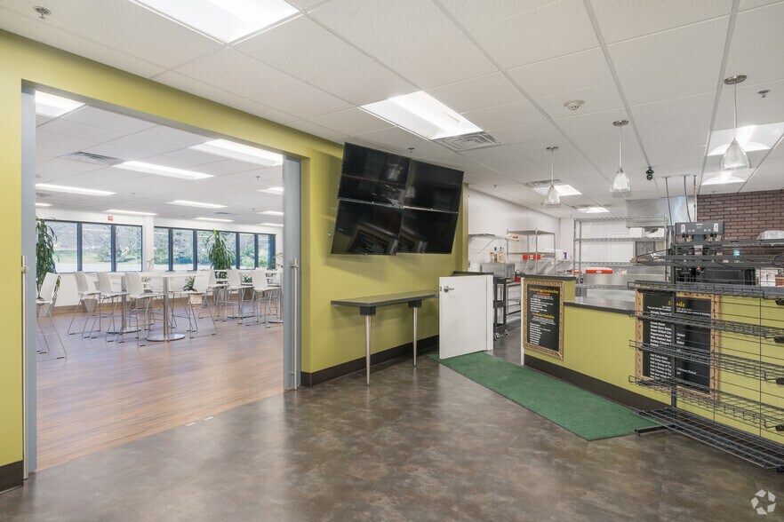 More Photos Of 7535 Windsor Dr, Allentown Office For Lease