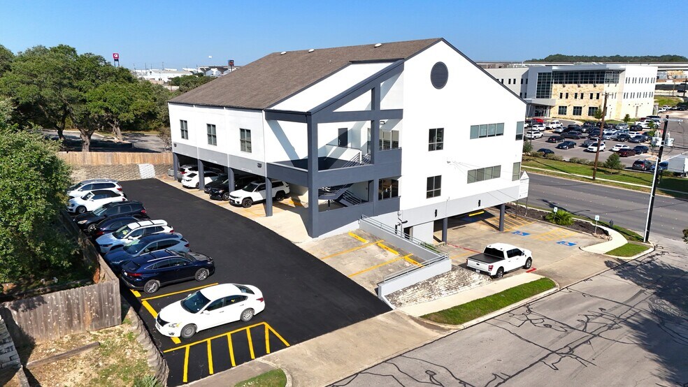 More Photos Of 12501 Judson Rd, San Antonio Medical For Lease