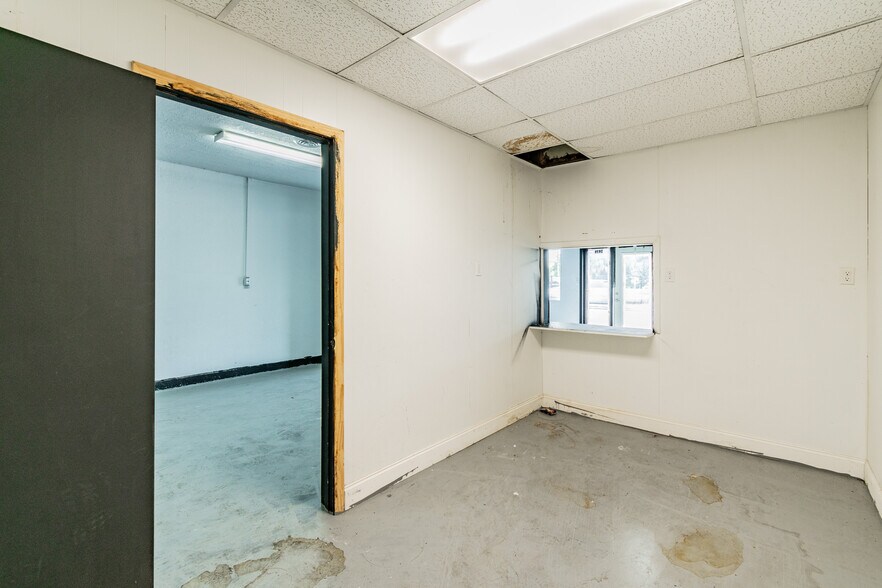 More Photos Of 3410 E 7th Ave, Tampa Loft Creative Space For Lease