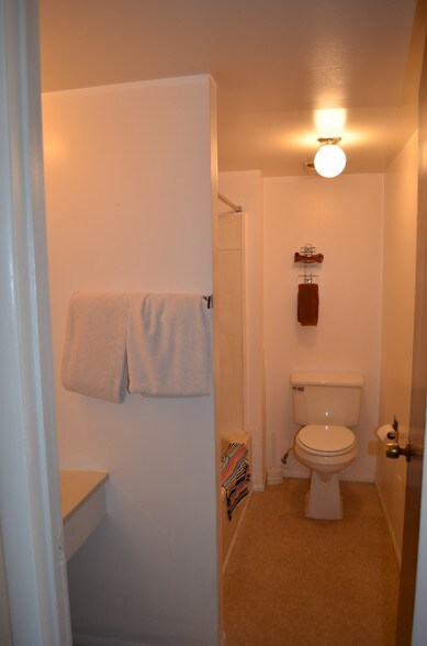 More Photos Of 904 W Main St, Quartzsite Hotel For Sale