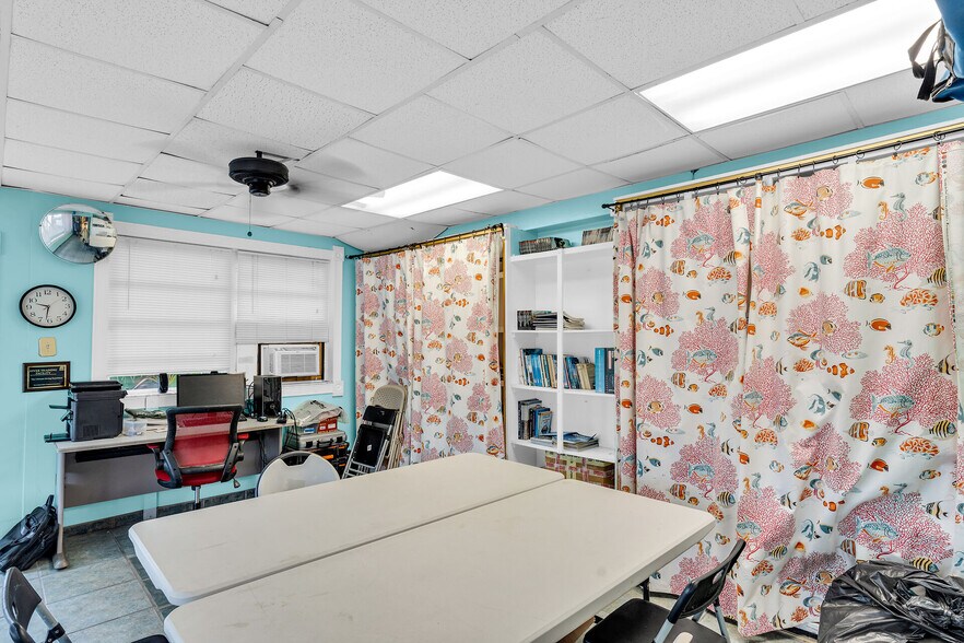 More Photos Of 27340 Overseas Hwy, Ramrod Key Hotel For Sale