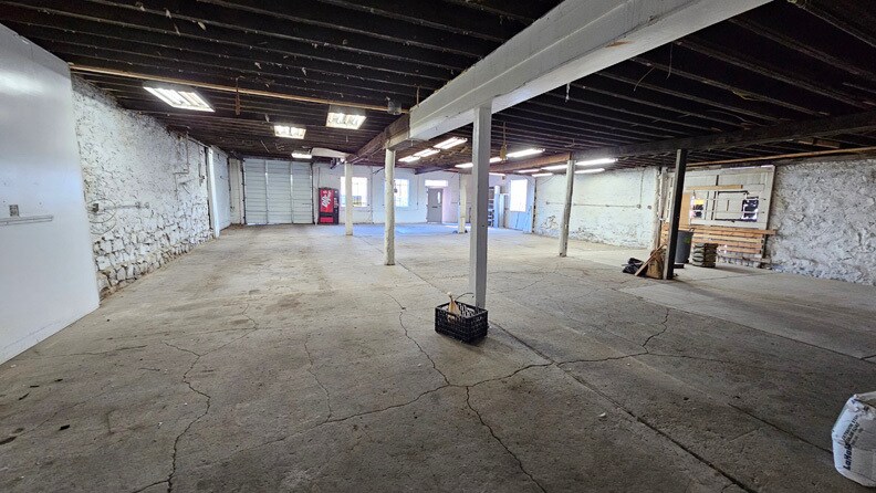 More Photos Of 106 S Chestnut St, Colorado Springs Storefront For Lease