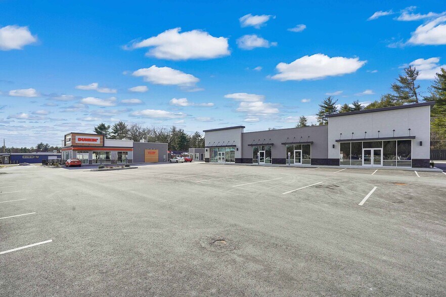 More Photos Of 212 Southampton Rd, Westfield Freestanding For Lease