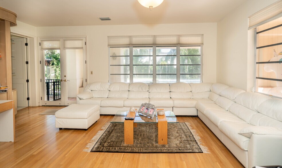 More Photos Of 44 Bal Bay Dr, Bal Harbour Land For Sale