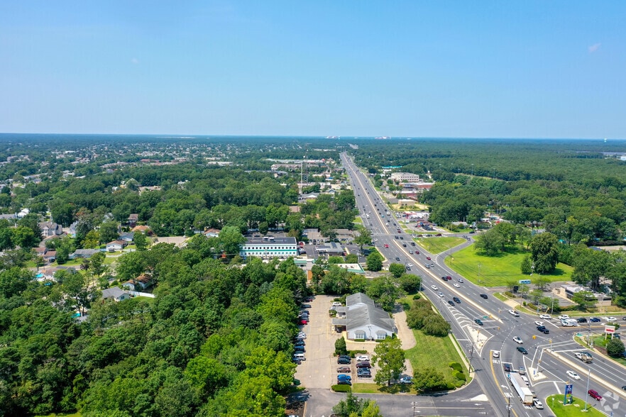 More Photos Of 599 Route 37 W, Toms River Medical For Lease